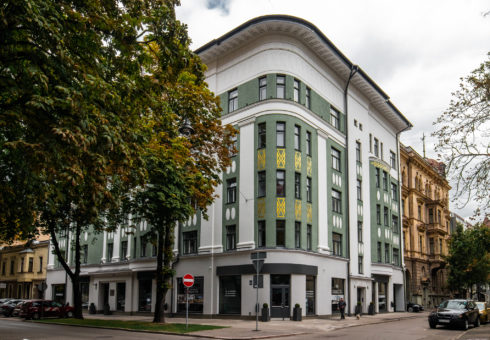 Premium klases daudzdzīvokļu ēka